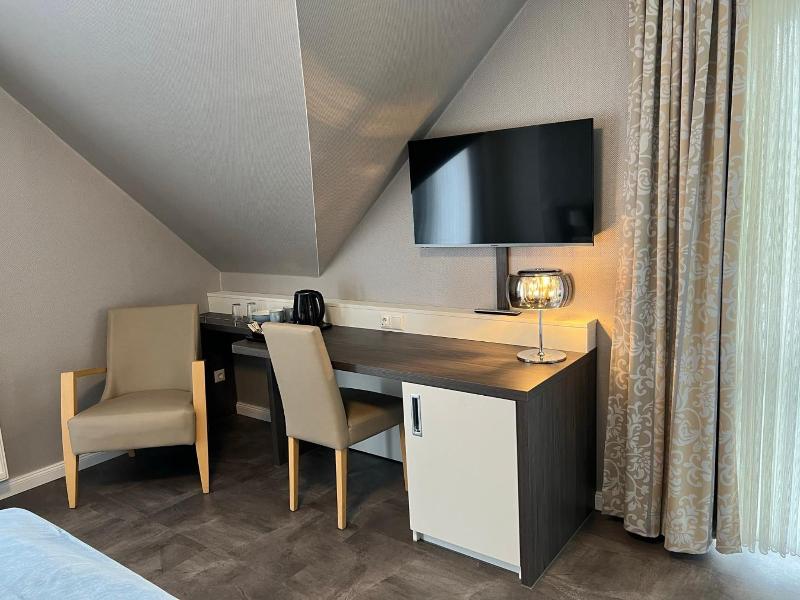 Strand-Hotel image