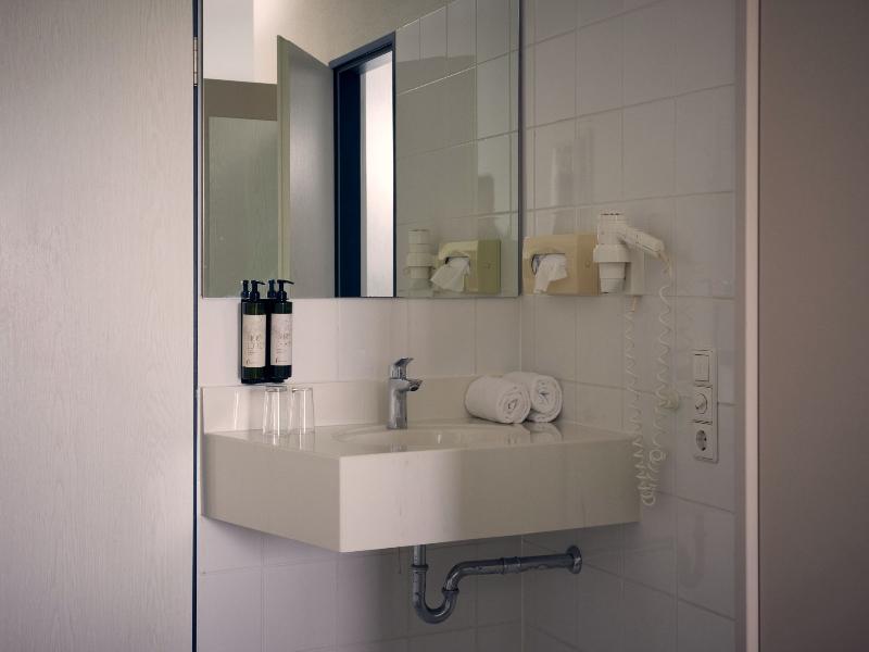 Van der Valk Landhotel Spornitz image