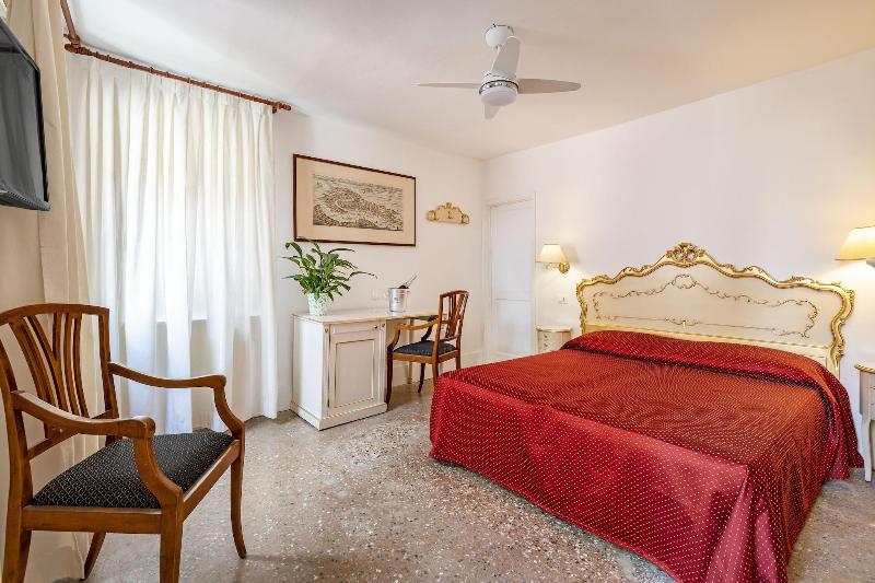 Hotel San Luca image