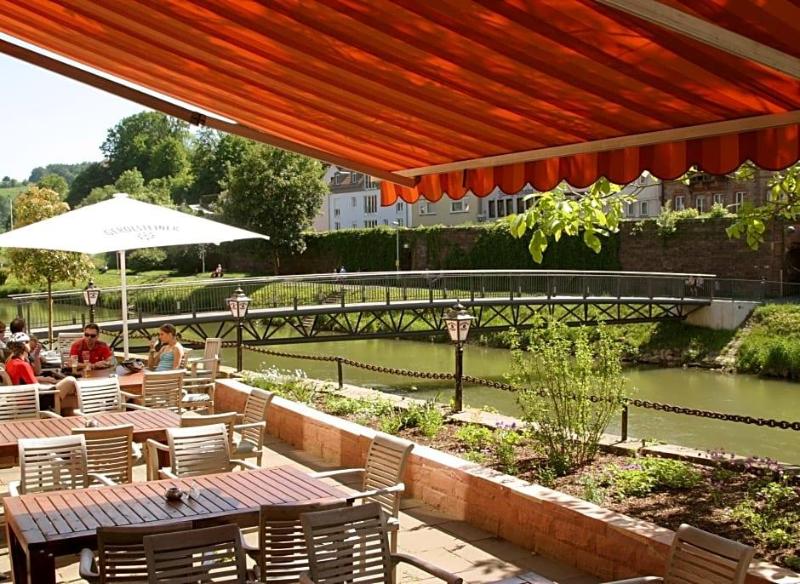 Tauberhotel Kette image
