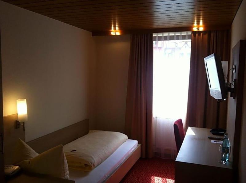 Tauberhotel Kette image