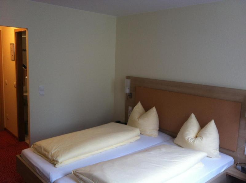 Tauberhotel Kette image