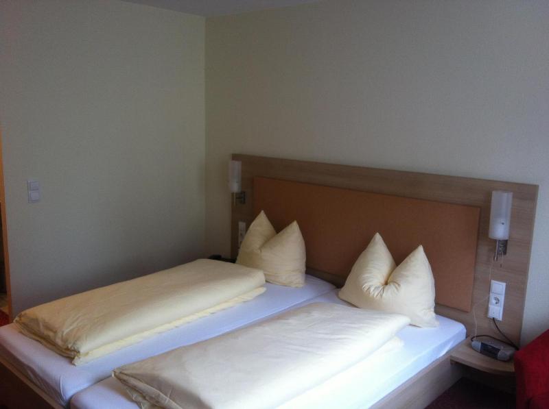 Tauberhotel Kette image