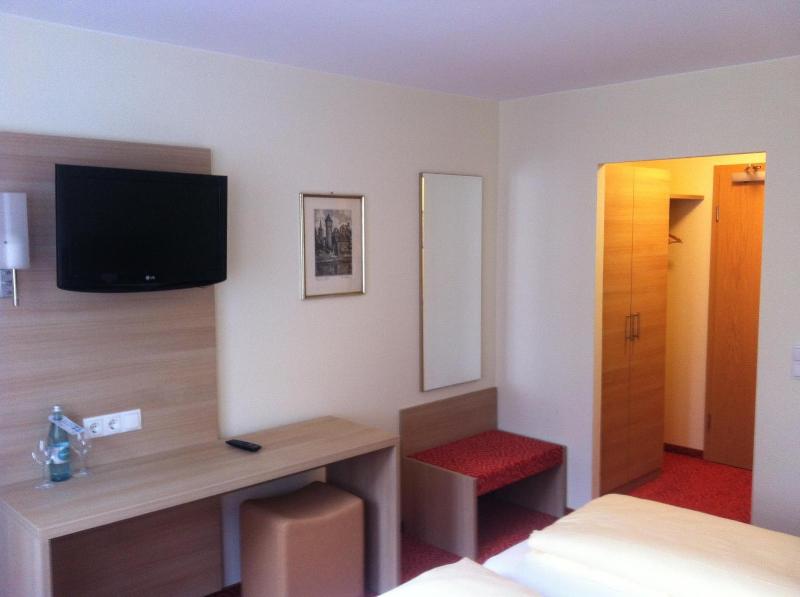 Tauberhotel Kette image