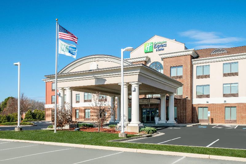 Holiday Inn Express & Suites Tappahannock By IHG