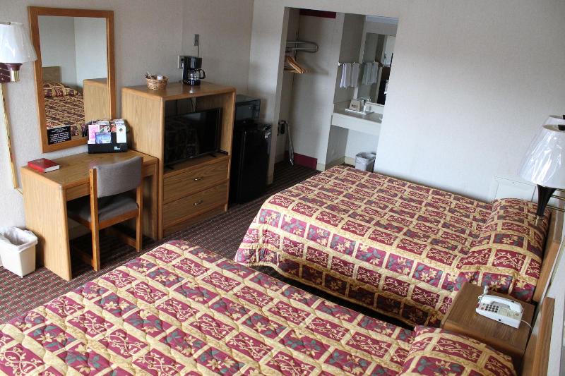 Budget Host Inn Bristol image