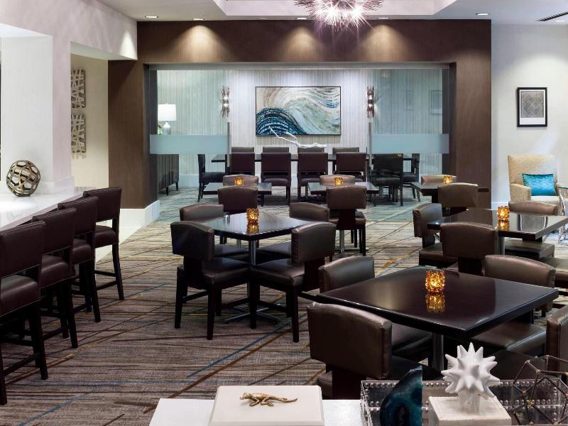 Marriott Fairfax at Fair Oaks image