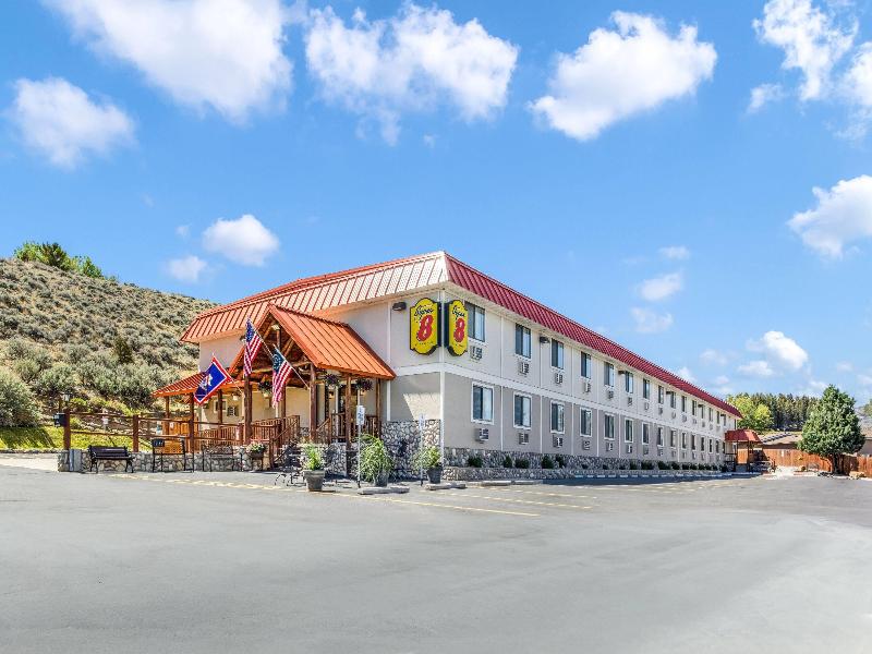 Super 8 by Wyndham Cody image
