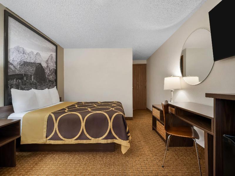 Super 8 by Wyndham Cody image