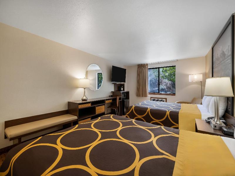 Super 8 by Wyndham Cody image