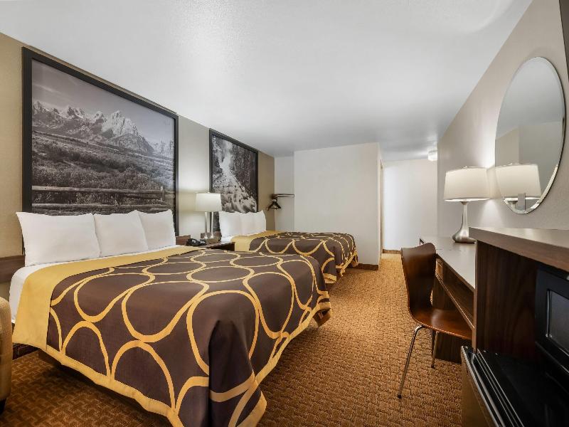 Super 8 by Wyndham Cody image