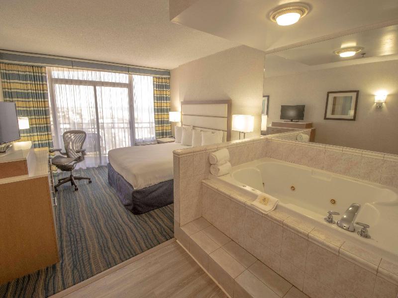 Wyndham Virginia Beach Oceanfront image