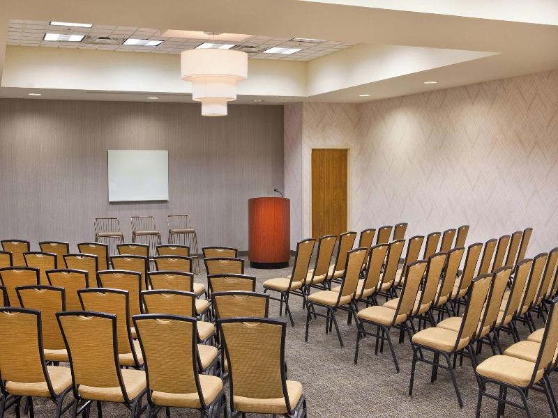 Springhill Suites Chesapeake Greenbrier image