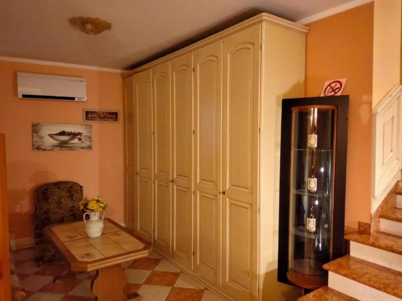 Due Colonne image