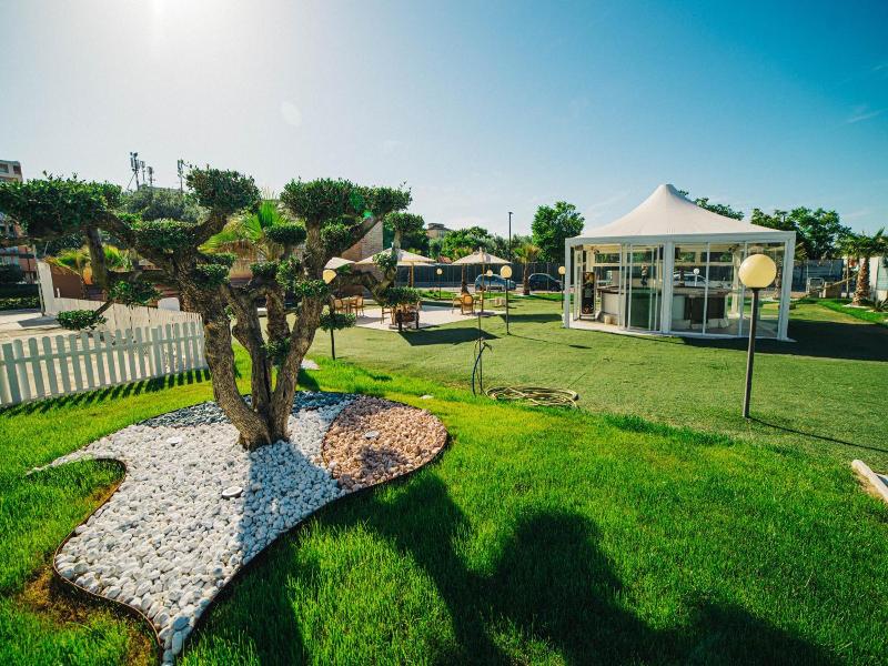 Hotel Park image