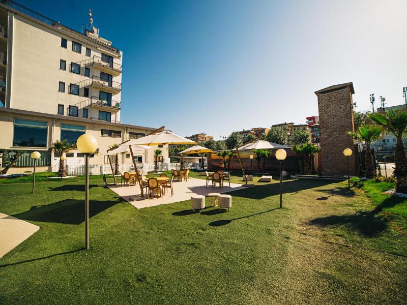 Hotel Park image