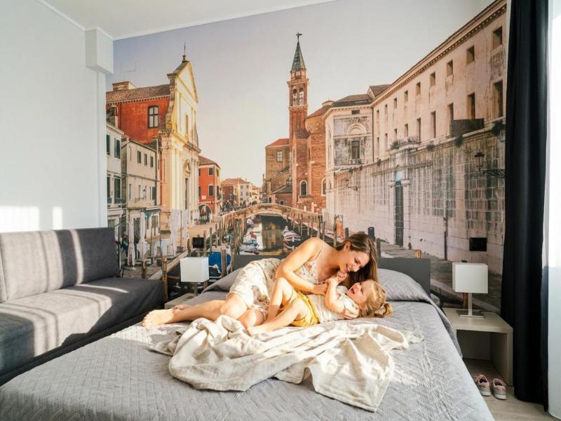 Hotel Park image