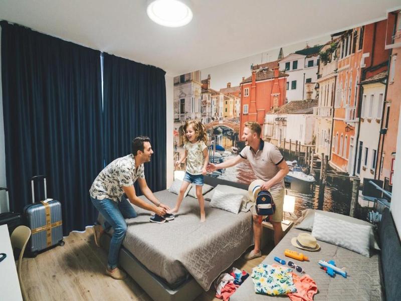 Hotel Park image