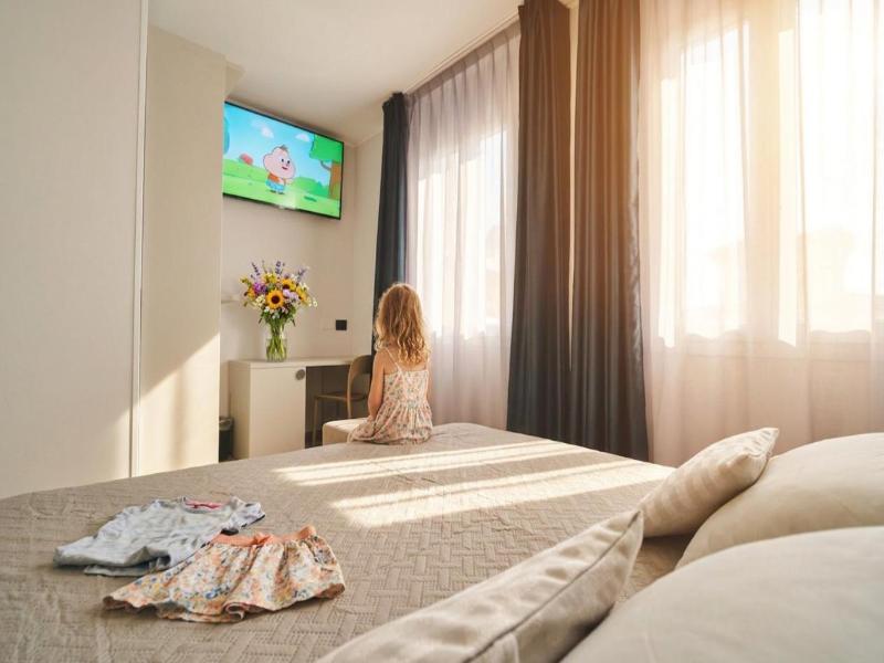 Hotel Park image