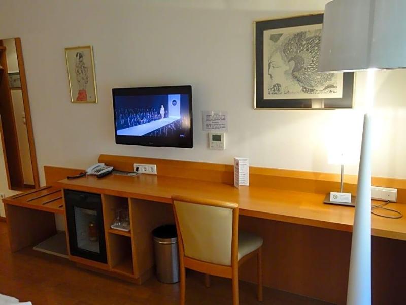 City Hotel Albrecht Schwechat image