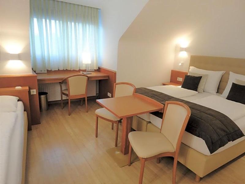 City Hotel Albrecht Schwechat image