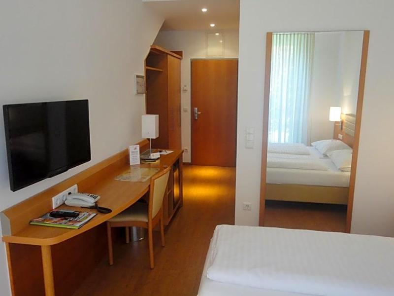 City Hotel Albrecht Schwechat image