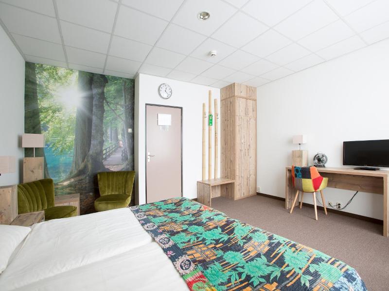 Forest Hotel image