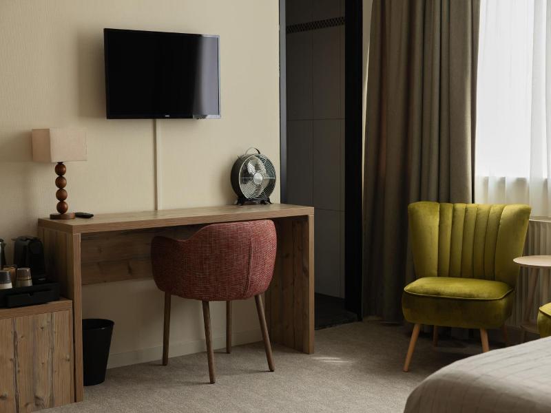 Forest Hotel image
