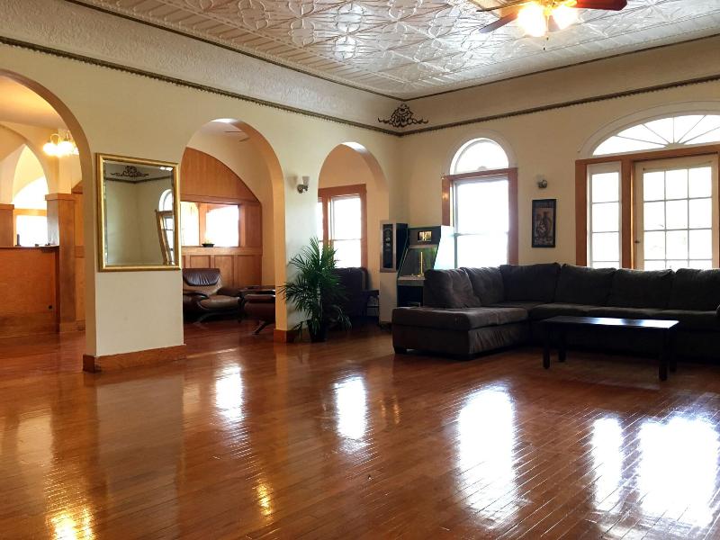 The Belmar Inn image