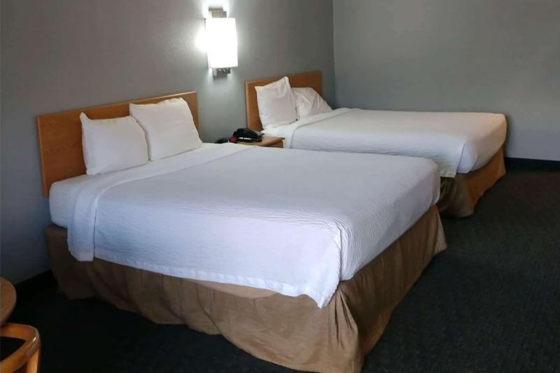 Days Inn By Wyndham Waynesville Nc image