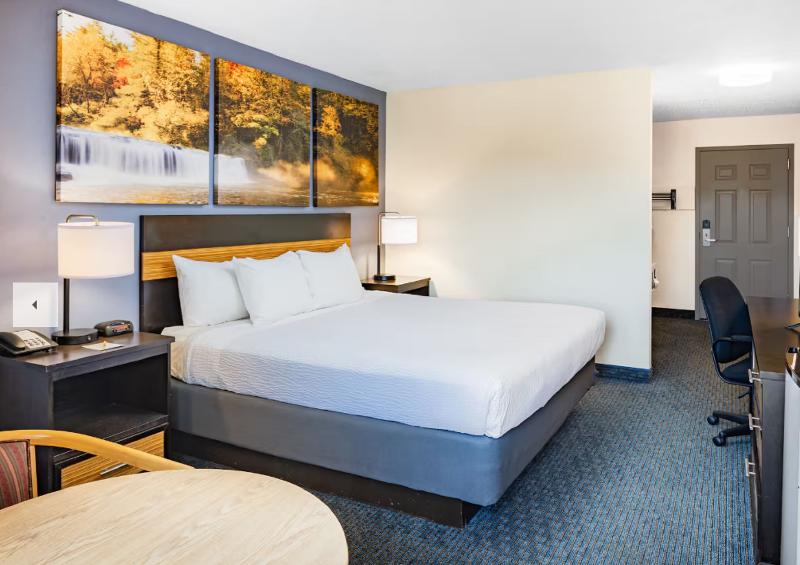 Days Inn By Wyndham Waynesville Nc image