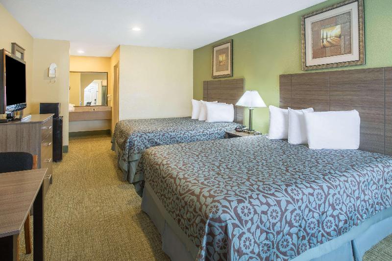 Days Inn By Wyndham Abbeville image