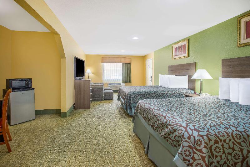 Days Inn By Wyndham Abbeville image 7