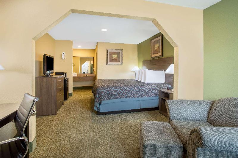 Days Inn By Wyndham Abbeville image 1