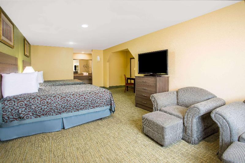 Days Inn By Wyndham Abbeville image