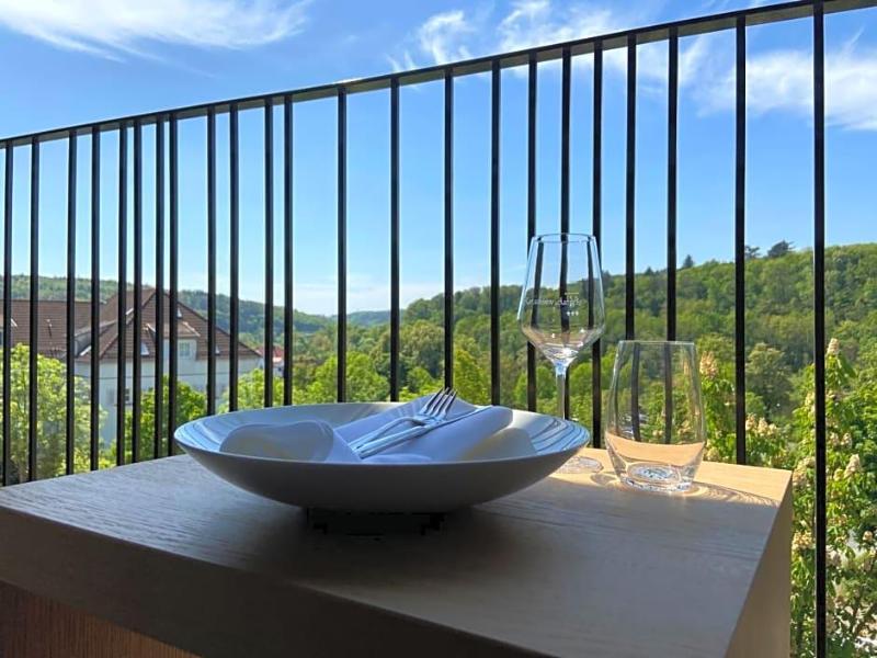 Zur Schönen Aussicht image