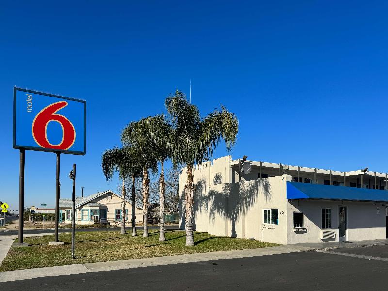 Motel 6-Delano, CA GA — general view