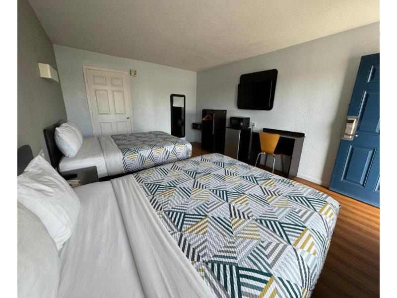 Motel 6-Delano, CA GA photo 13
