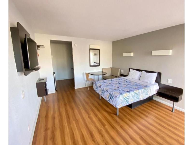 Motel 6-Delano, CA GA photo 18
