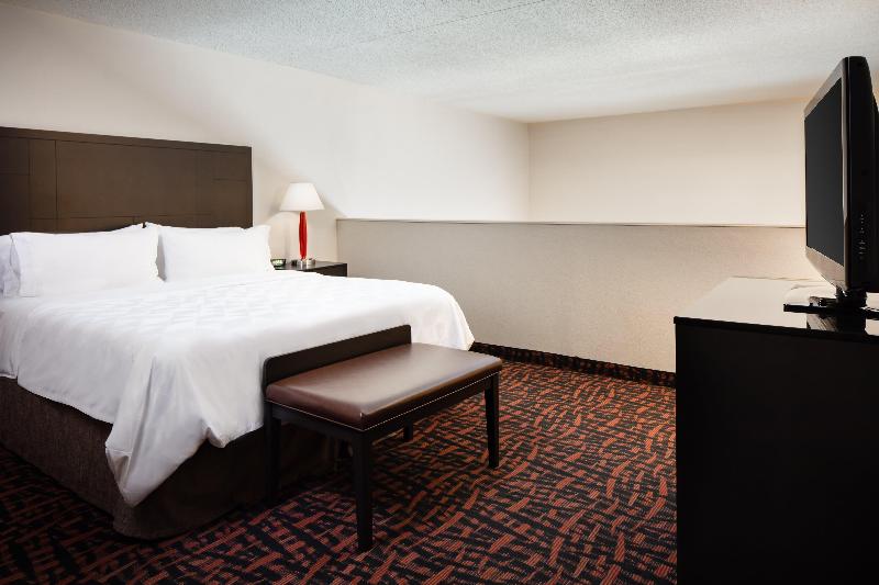 Holiday Inn Wichita East I-35 photo 19