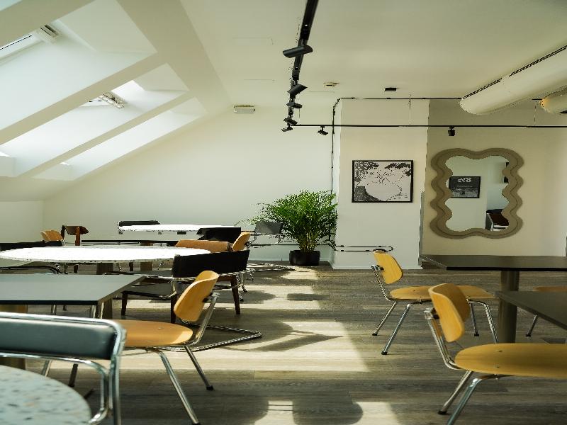 Hotel BEE GREEN Schoenbrunn  image