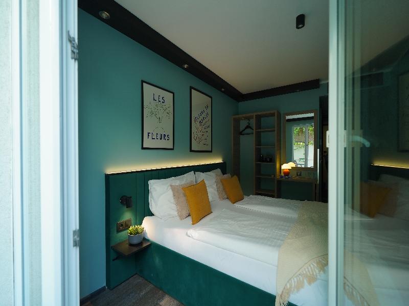 Hotel BEE GREEN Schoenbrunn  image
