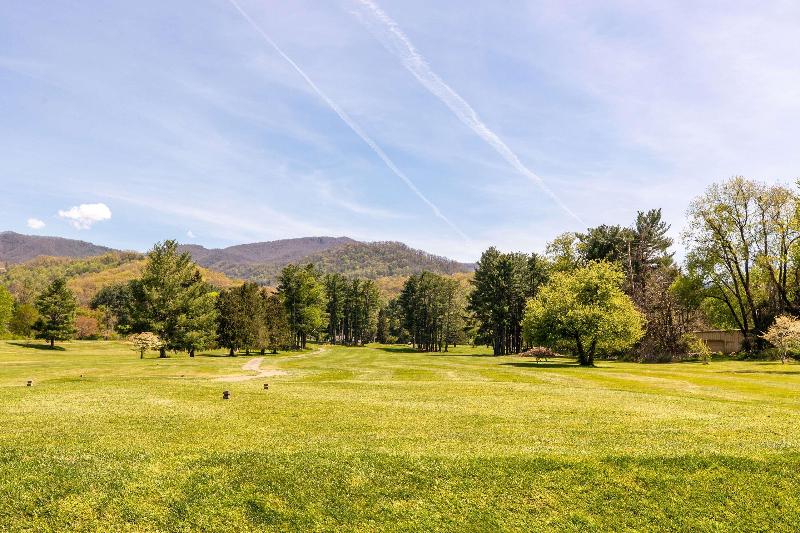 Waynesville Inn and Golf Club, Tapestry Collection image