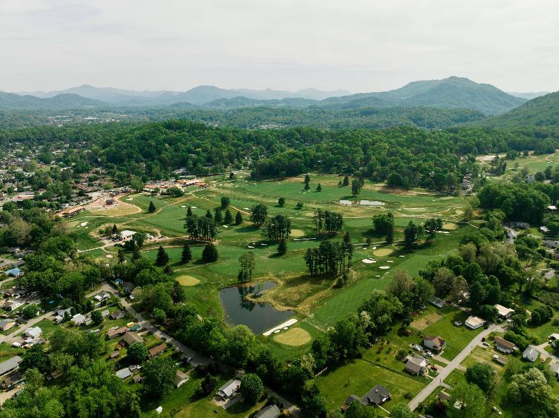 Waynesville Inn and Golf Club, Tapestry Collection image