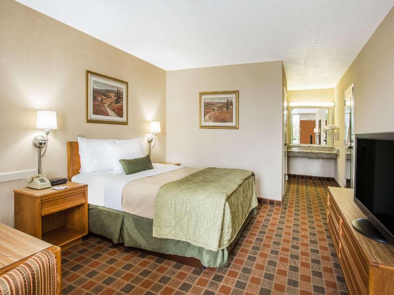 Ramada by Wyndham Wytheville image