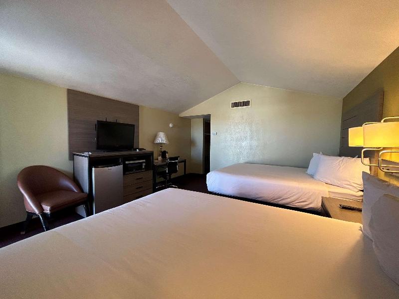 SureStay by BestWestern Chambers Petrified Forest image 7