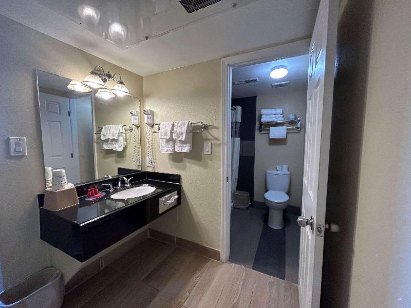 SureStay by BestWestern Chambers Petrified Forest image