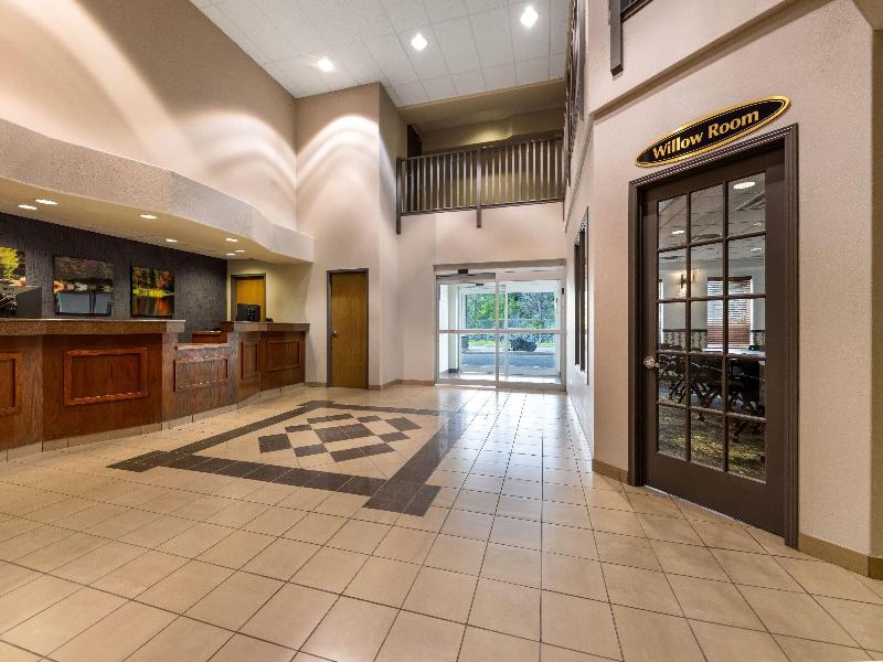 Days Inn by Wyndham Thunder Bay North image