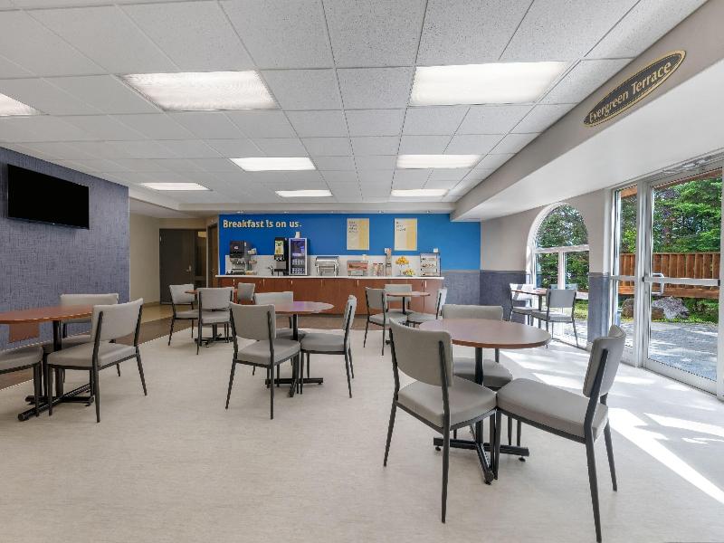 Days Inn by Wyndham Thunder Bay North image
