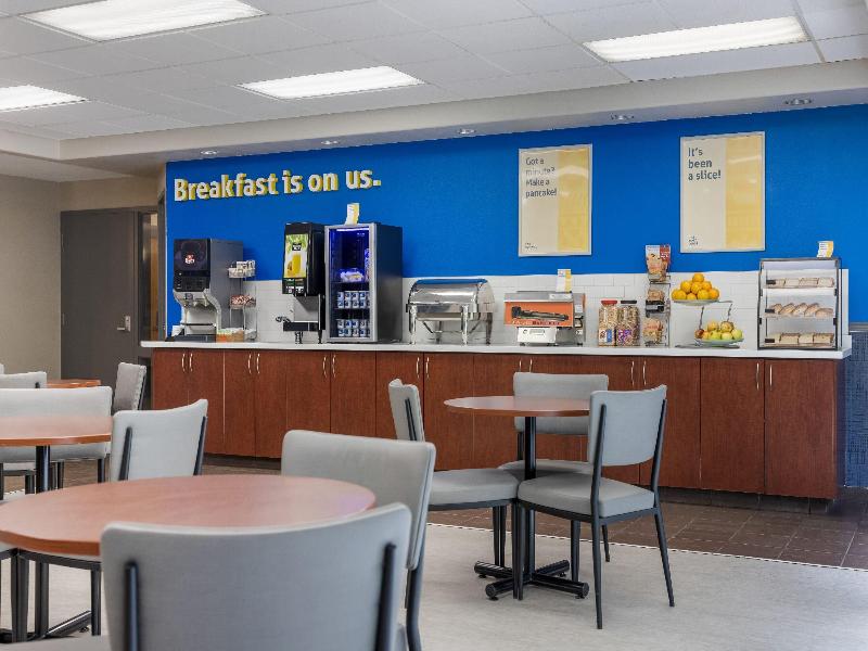 Days Inn by Wyndham Thunder Bay North image